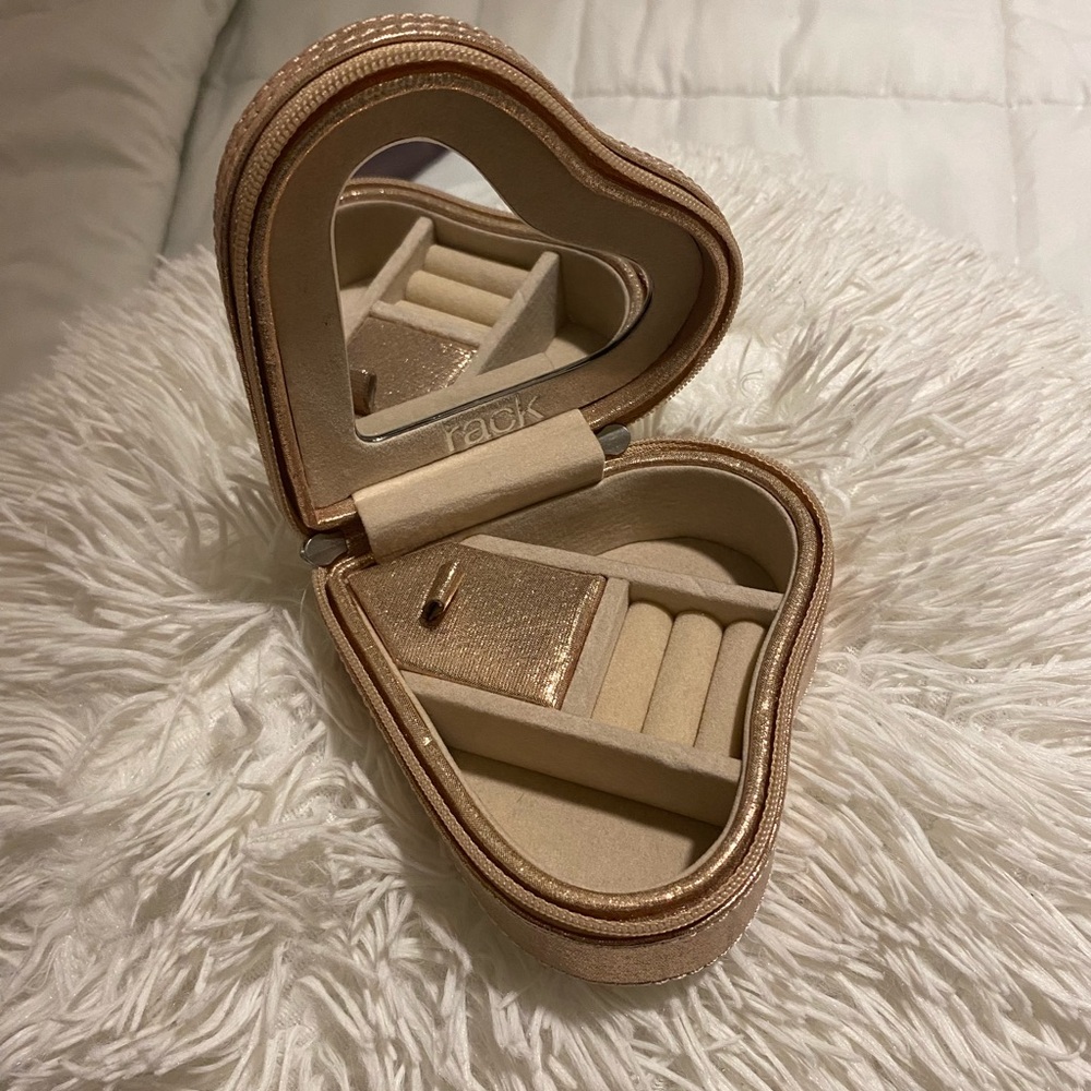 Heart-Shaped Jewelry Box - Gold